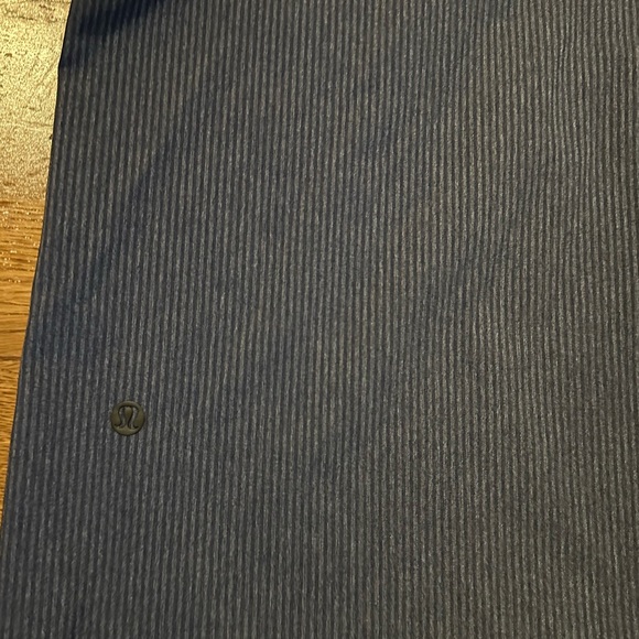 Lululemon 🍋 Bonded Voyage Long Sleeve Button Down Heathered Deep Navy Size M - Picture 8 of 16